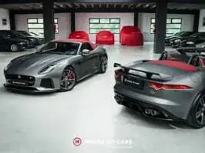Usata Jaguar F-Type SVR 575 CV (422 kW) 2017 Grigio Cabrio