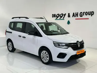 Usata Renault Kangoo Equilibre 95 CV (69 kW) 2023 Bianco Monovolume
