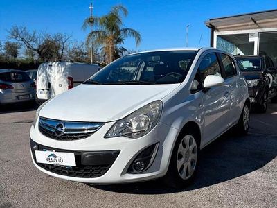 Usata Opel Corsa 85 CV (62 kW) 2012 Bianco Berlina