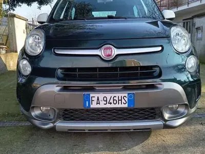 Begagnad Fiat 500L Trekking 105 HK (77 kW) 2015 Minibuss