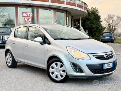 Usata Opel Corsa Sport 75 CV (55 kW) 2013 Grigio Utilitaria