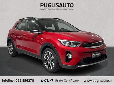Usata Kia Stonic Style 110 CV (80 kW) 2018 Rosso SUV