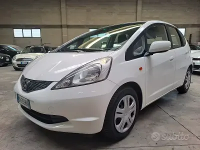 Usata Honda Jazz 90 CV (66 kW) 2009 Bianco Utilitaria