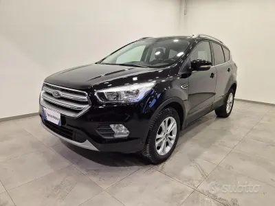 Usata Ford Kuga Titanium S 120 CV (88 kW) 2018 Nero SUV