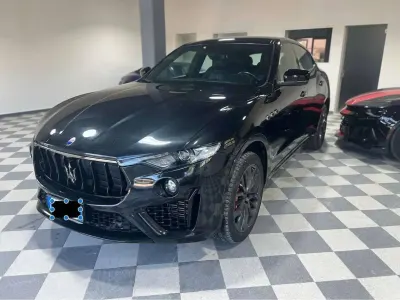 Usata Maserati Levante 250 CV (183 kW) 2019 Nero SUV