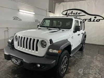 Usata Jeep Wrangler Unlimited Sahara 200 CV (147 kW) 2020 Bianco SUV