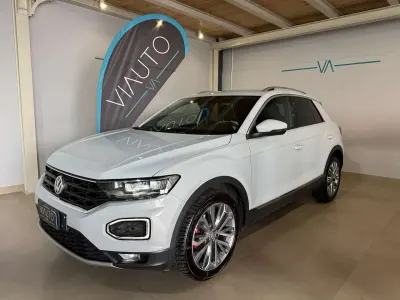 Usata VW T-Roc Style 150 CV (110 kW) 2018 Bianco SUV
