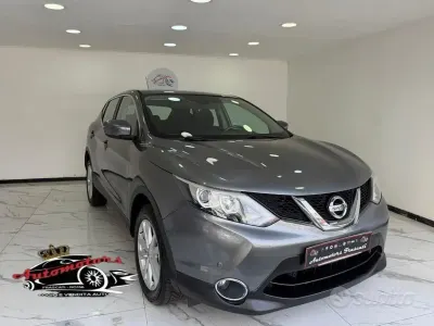 Usata Nissan Qashqai Tekna 110 CV (80 kW) 2017 Grigio SUV
