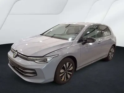 Usata VW Golf VIII Goal 116 CV (85 kW) 2025 Moonstone gray Berlina