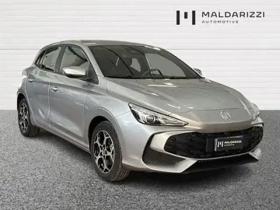 Usata MG MG3 Comfort 194 CV (142 kW) 2024 Argento Utilitaria