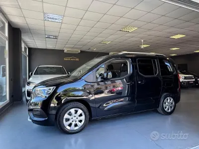 Occasion Opel Combo Life Innovation 102 PK (75 kW) 2019 Zwart MPV