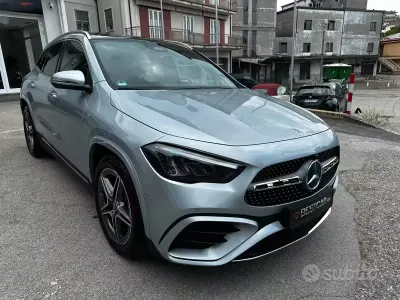Usata Mercedes GLA200 AMG Line Premium 150 CV (110 kW) 2025 Grigio SUV