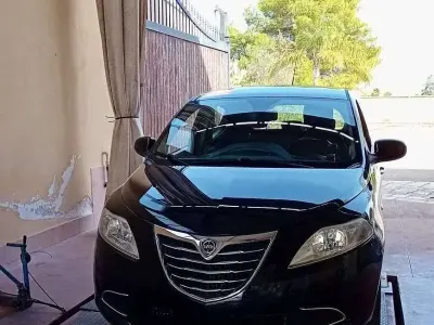 Usata Lancia Ypsilon S 95 CV (69 kW) 2012 Utilitaria