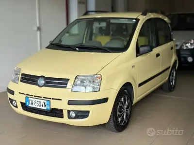 Usata Fiat Panda Dynamic 60 CV (44 kW) 2005 Giallo Utilitaria