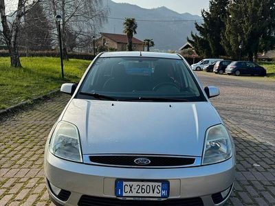 Usata Ford Fiesta 2006 Grigio Utilitaria