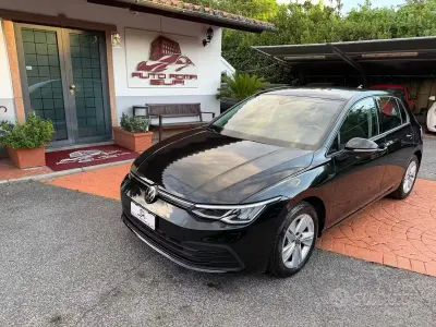 Usata VW Golf VIII Life 110 CV (80 kW) 2024 Nero Berlina