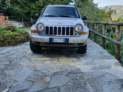 usata Jeep Cherokee 2.1 turbodiesel 5 porte Limited