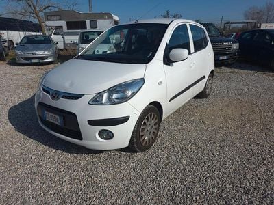 Usata Hyundai i10 Dynamiq 78 CV (57 kW) 2010 Bianco Utilitaria