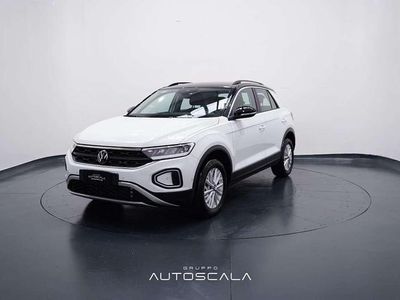 Usata VW T-Roc Life 150 CV (110 kW) 2024 Bianco SUV