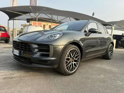 Usata Porsche Macan 245 CV (180 kW) 2019 Grigio SUV