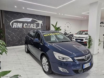 Usata Opel Astra 110 CV (80 kW) 2011 Blu Station wagon