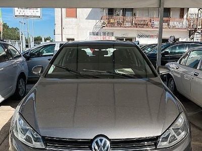 Usata VW Golf VII Comfortline 104 CV (76 kW) 2014 Marrone Berlina