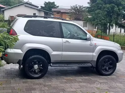 Usata Toyota Land Cruiser 166 CV (122 kW) 2004 Grigio SUV