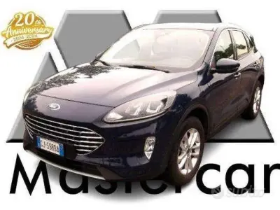 Begagnad Ford Kuga Business Edition 152 HK (111 kW) 2022 Blå SUV