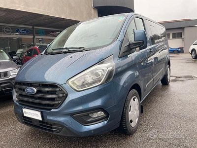 Usata Ford Transit Custom Trend 150 CV (110 kW) 2022 Blu Monovolume