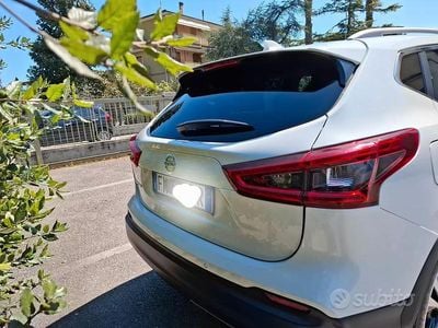 Usata Nissan Qashqai 115 CV (84 kW) 2017 Bianco SUV