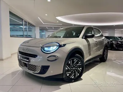 Nuova Fiat 600 136 CV (100 kW) 2025 Marrone SUV