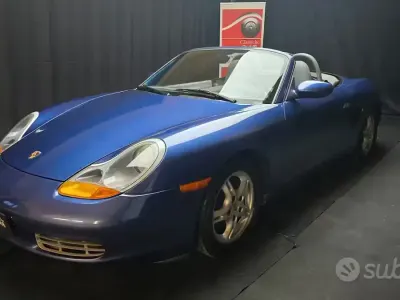 Usata Porsche Boxster 204 CV (150 kW) 1998 Blu Cabrio