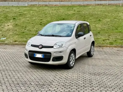 Usata Fiat Panda 85 CV (62 kW) 2016 Utilitaria