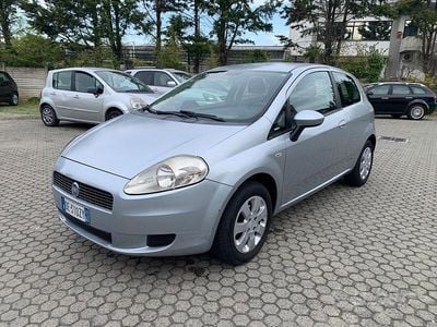 Usata Fiat Grande Punto Active 77 CV (56 kW) 2006 Grigio Utilitaria