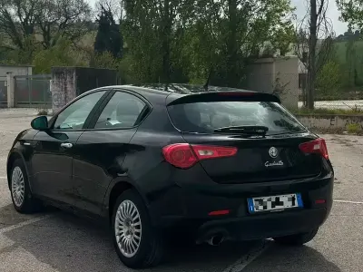 Usata Alfa Romeo Giulietta 120 CV (88 kW) 2012 Utilitaria