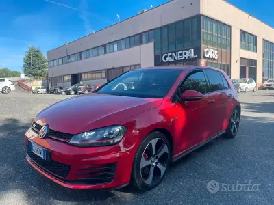 Usata VW Golf VII GTI 220 CV (161 kW) 2015 Rosso Berlina