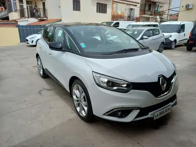 Usata Renault Scénic IV Intens 110 CV (80 kW) 2018 Other Monovolume