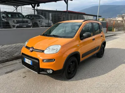 Usata Fiat Panda 4x4 Trekking 84 CV (61 kW) 2020 Arancione Utilitaria