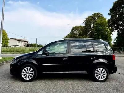 Usata VW Touran Highline 140 CV (102 kW) 2012 Nero Monovolume