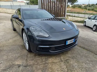Usata Porsche Panamera 4S Diesel 422 CV (310 kW) 2017 Grigio Utilitaria