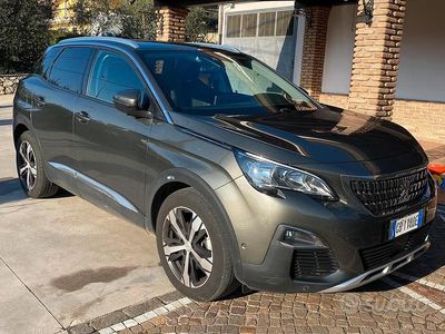 Usata Peugeot 3008 Active 2020 Verde SUV