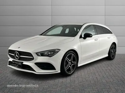 Usado Mercedes CLA180 Shooting Brake Premium 116 CV (85 kW) 2023 Blanco Familiar