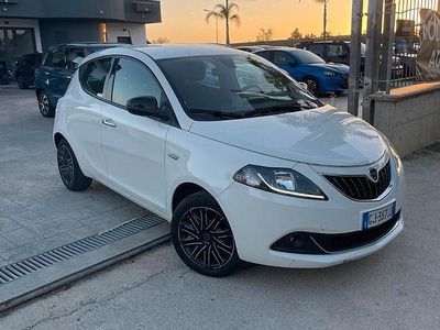 Usata Lancia Ypsilon 2022 Bianco Utilitaria