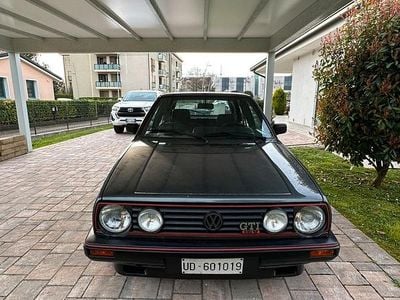Begagnad VW Golf II GTI 136 HK (100 kW) 1989 Halvkombi