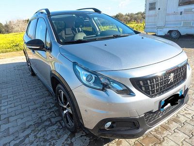 Usata Peugeot 2008 GT-line 131 CV (96 kW) 2019 Grigio SUV