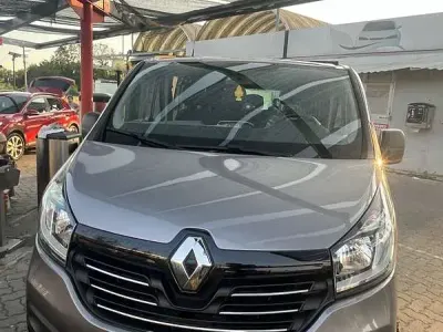 Usata Renault Trafic Intens 125 CV (91 kW) 2017 Grigio Monovolume