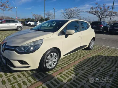 Usata Renault Clio 90 CV (66 kW) 2017 Bianco Utilitaria