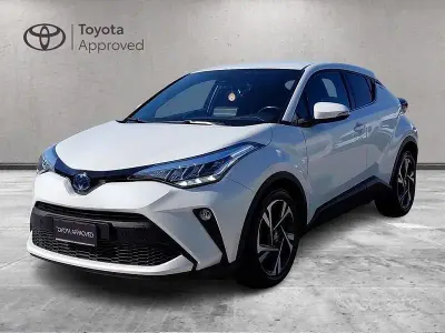 Usata Toyota C-HR Lounge 122 CV (89 kW) 2022 Bianco SUV
