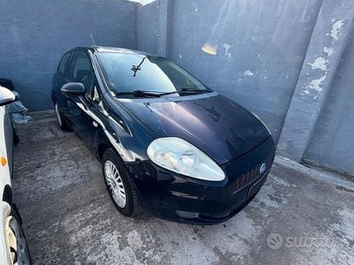 Usata Fiat Grande Punto 65 CV (47 kW) 2007 Blu Utilitaria