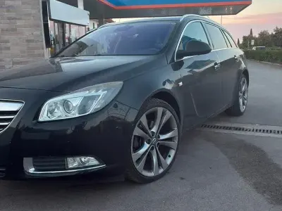 Usata Opel Insignia 160 CV (117 kW) 2011 Station wagon